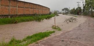 Lluvias dejan encharcamientos e ingresos de agua en viviendas de Tototlán