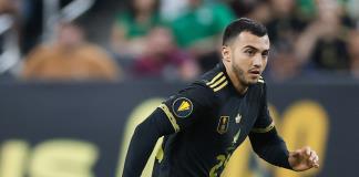 Luis Chávez se rompe el ligamento cruzado y queda fuera de la Copa Oro