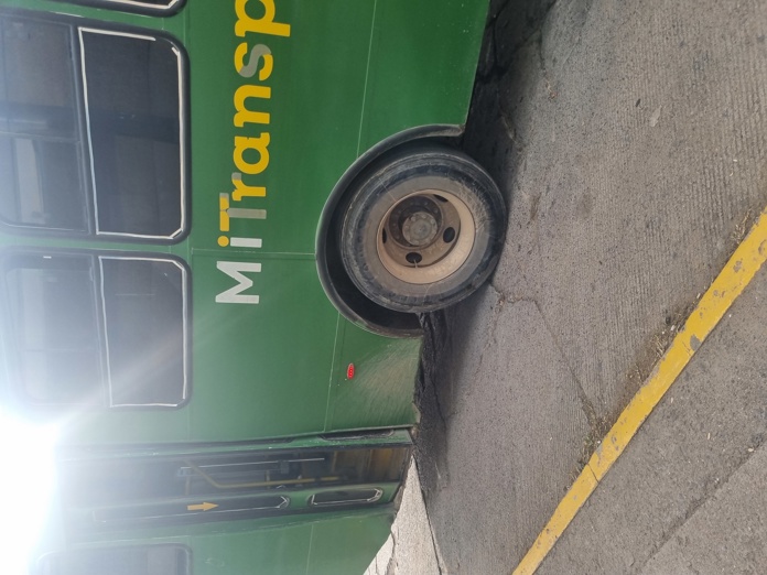 Pésimo servicio en la ruta Prepa-Cañada con el cambio a “Ruta Empresa” Pésimo servicio en la ruta Prepa-Cañada con el cambio a “Ruta Empresa”