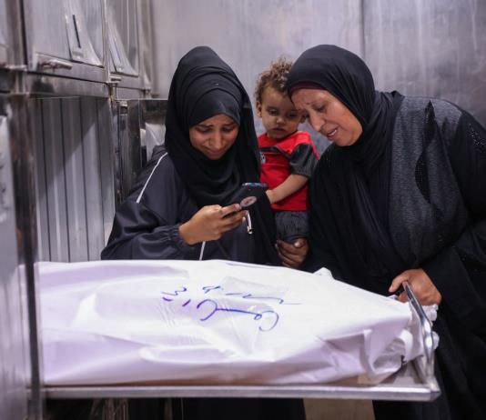 La Defensa Civil de Gaza reporta más de 50 muertos en operaciones militares israelíes