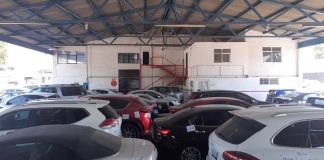 Le roban el carro, lo recuperan... y le cobran 97 mil pesos por tenerlo en el corralón