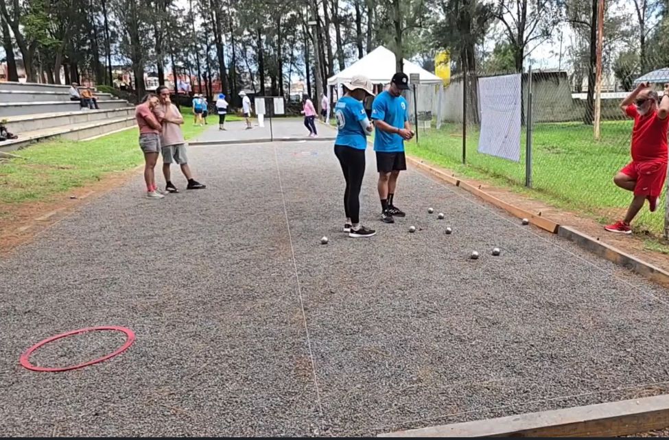 Zapotlán brilla en torneo regional de petanca, pero cede su lugar por falta de recursos