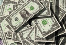 Con Trump, el dólar tiene su peor comienzo de año en medio siglo
