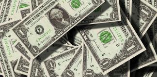 Con Trump, el dólar tiene su peor comienzo de año en medio siglo