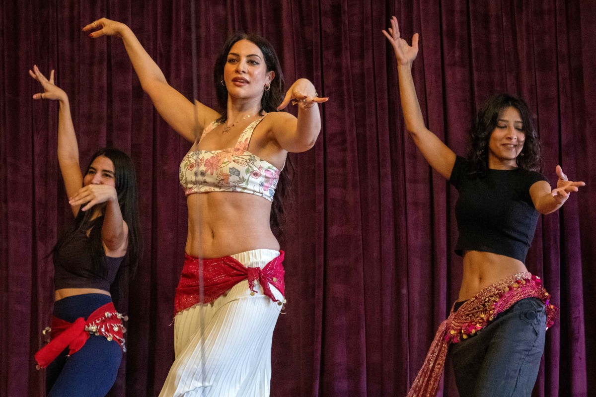 Lo llevamos en la sangre: mujeres egipcias defienden la danza del vientre frente al estigma Lo llevamos en la sangre: mujeres egipcias defienden la danza del vientre frente al estigma