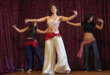 Mujeres sauditas practican en secreto la danza del vientre Mujeres sauditas practican en secreto la danza del vientre