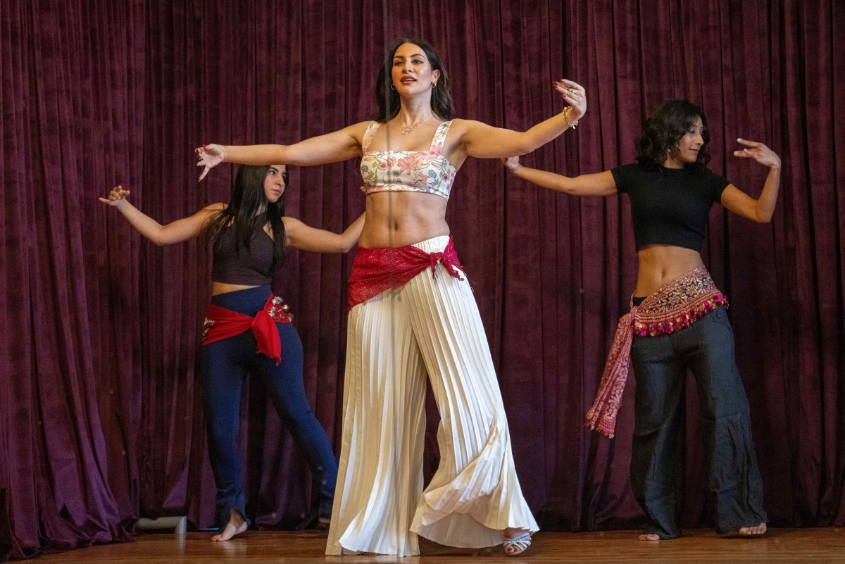 Lo llevamos en la sangre: mujeres egipcias defienden la danza del vientre frente al estigma