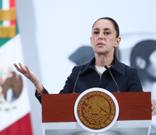 Sheinbaum rechaza criminalización de migrantes en medio de apertura de Alligator Alcatraz