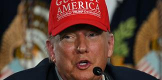 Trump va al centro de detención de migrantes Alcatraz de los caimanes