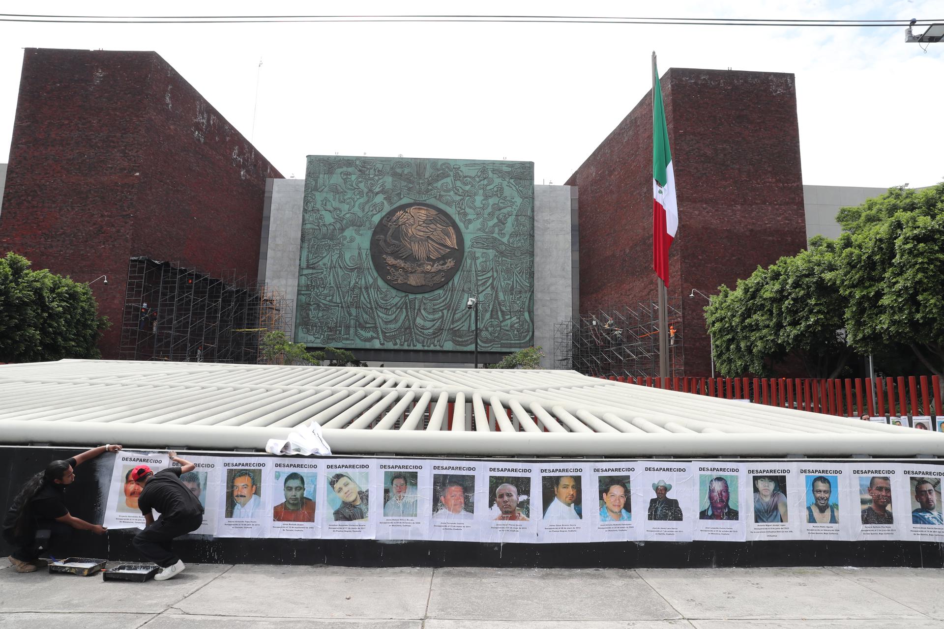 Colectivos denuncian que ´Ley Espía´ busca crear un sistema de vigilancia masiva en México