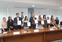 Más de 60 por ciento a favor de celulares en la escuela, pero en secundaria: SEJ