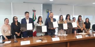 Más de 60 por ciento a favor de celulares en la escuela, pero en secundaria: SEJ
