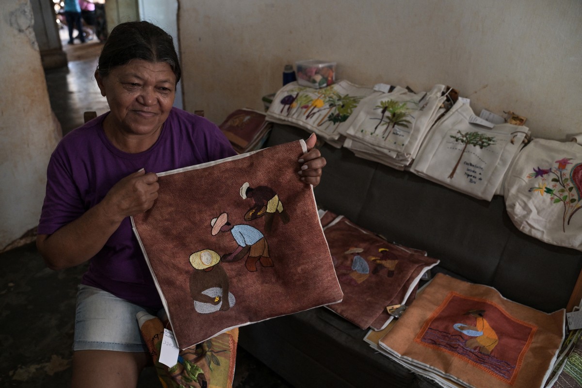 Retratado por Salgado, el sueño por el oro perdura en antigua mina de Brasil Retratado por Salgado, el sueño por el oro perdura en antigua mina de Brasil