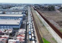 El inglés no es un problema, dicen camioneros en la frontera de California y México