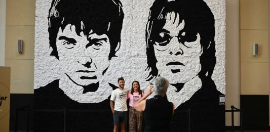 Oasis inicia en la ciudad galesa de Cardiff su gira de regreso por cuatro continentes