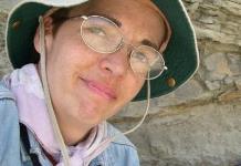 Ultra Violeta Radio - Vi. 04 Jul 2025 - Dr. Claudia Serrano y Mary Anning