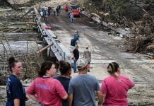 Se elevan a 43 las víctimas mortales de las inundaciones en Texas, entre ellas 15 niños
