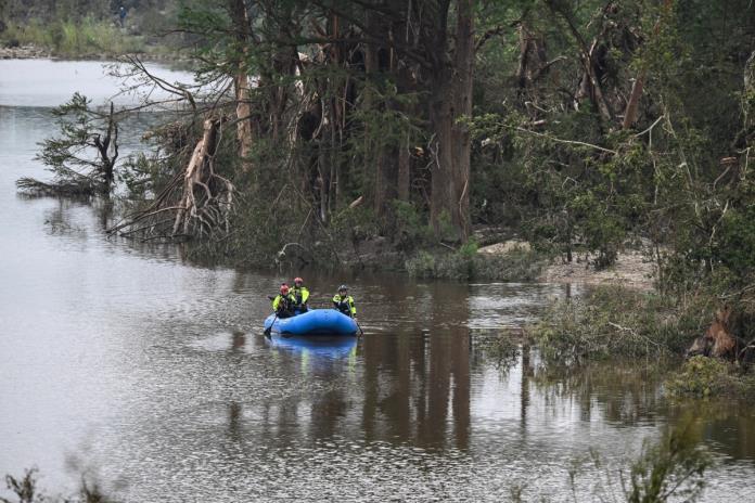 Entré en pánico y recé: testimonios de las inundaciones en Texas
