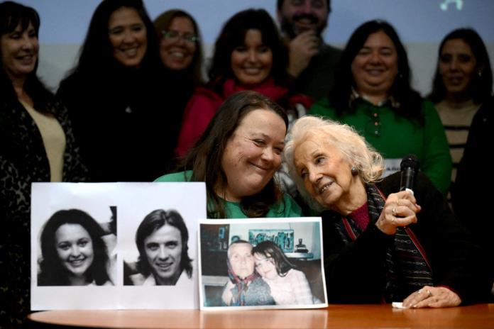Abuelas de Plaza de Mayo halla a nieto 140 robado en la dictadura argentina Abuelas de Plaza de Mayo halla a nieto 140 robado en la dictadura argentina
