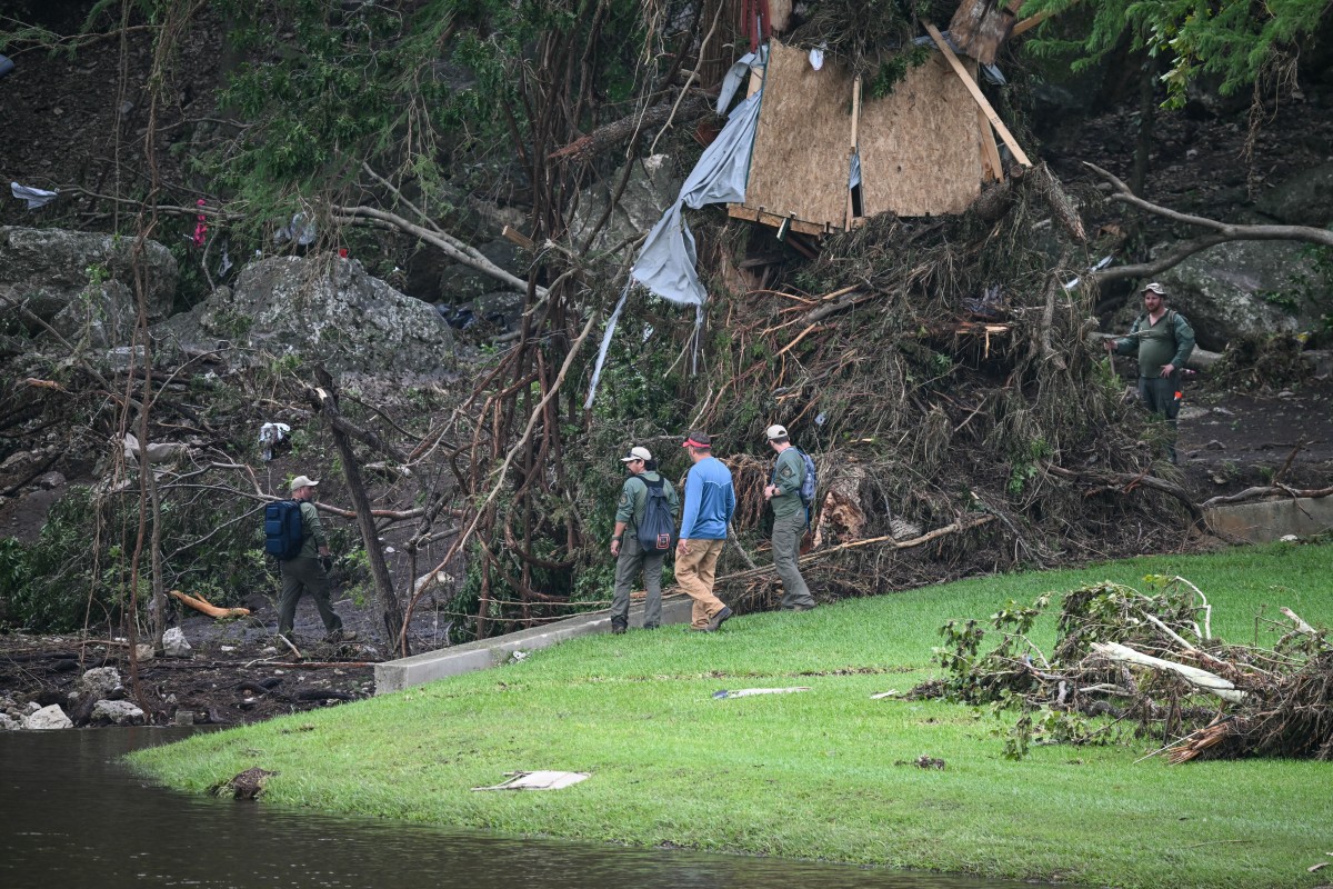 Buscando a Joyce: Al rescate de una hija tras inundaciones en Texas Buscando a Joyce: Al rescate de una hija tras inundaciones en Texas