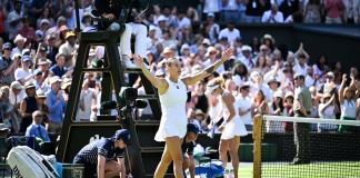 Sabalenka sufre para llegar por tercera vez a unas semifinales en Wimbledon