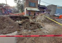 Ahora se abre enorme socavón en Tlaquepaque; vecinos denuncian abandono del Ayuntamiento