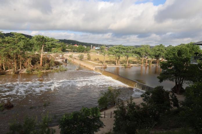EE.UU. agradece a México por su apoyo en las labores de rescate tras inundaciones en Texas EE.UU. agradece a México por su apoyo en las labores de rescate tras inundaciones en Texas