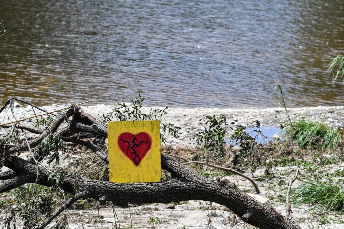 Prosigue la búsqueda de al menos 168 desaparecidos por inundaciones en Texas