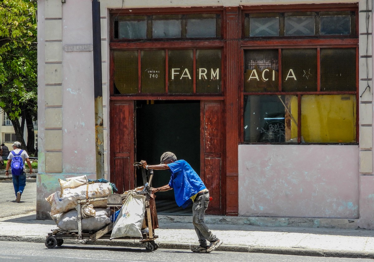 El calvario para conseguir medicamentos en una Cuba en crisis El calvario para conseguir medicamentos en una Cuba en crisis