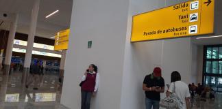 Por obras en carretera a Chapala, taxistas hacen tres horas de ida y vuelta al aeropuerto