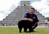 Perros rescatados custodian el legado maya de Chichén Itzá