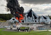 Tomorrowland sufre un incendio en su escenario principal a dos días de su inauguración