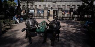 Retiran estatuas de Fidel Castro y el Che Guevara de parque de Ciudad de México