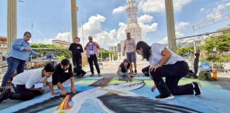 Convierten la plaza principal de Jamay en un Lienzo efímero con el taller de Arte Madonnari