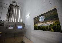 Un laboratorio en Francia desalcoholiza el vino para adaptarse al mercado
