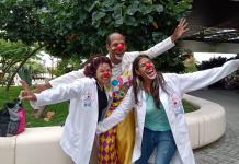 Alivian el dolor del alma los doctores “sembradores de sonrisas