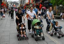 China dará subsidios familiares para impulsar la natalidad