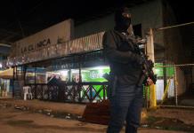 Suben a 17 los muertos por ataques del domingo contra civiles en Ecuador