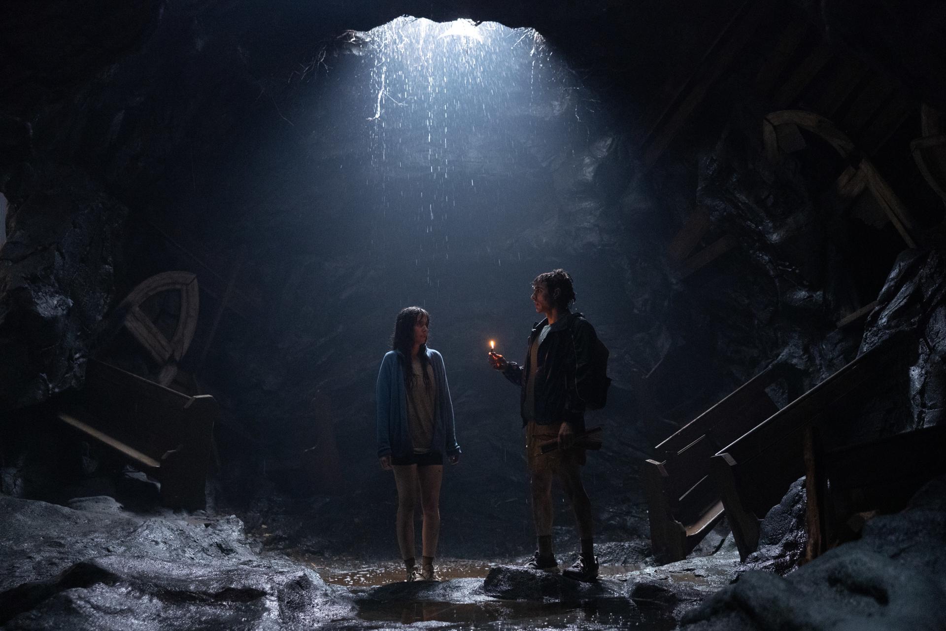 Dave Franco y Alison Brie encarnan en Together el horror romántico de fundirse en uno Dave Franco y Alison Brie encarnan en Together el horror romántico de fundirse en uno