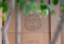 El FMI sube su pronóstico de crecimiento mundial al 3% pese a la embestida arancelaria