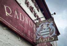 Los británicos al rescate de sus pubs