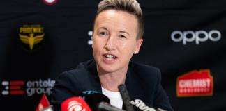 Bev Priestman sancionada por espionaje entrenará en Nueva Zelanda