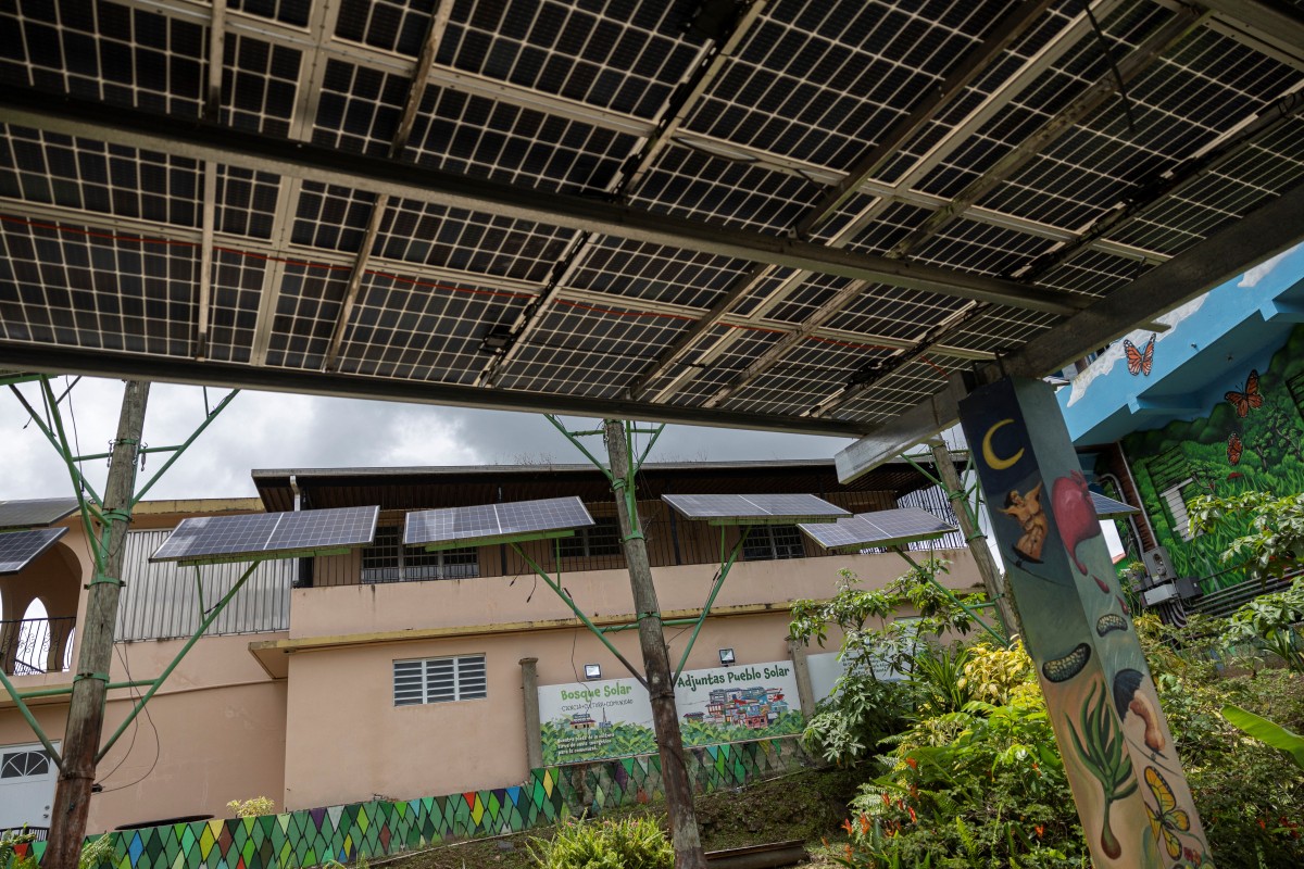 La energía solar comunitaria, alternativa para los apagones en Puerto Rico La energía solar comunitaria, alternativa para los apagones en Puerto Rico