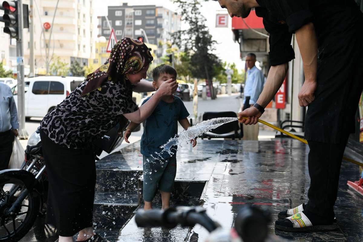 Más de 50 ºC en Turquía: nadie puede acostumbrarse a un calor así Más de 50 ºC en Turquía: nadie puede acostumbrarse a un calor así