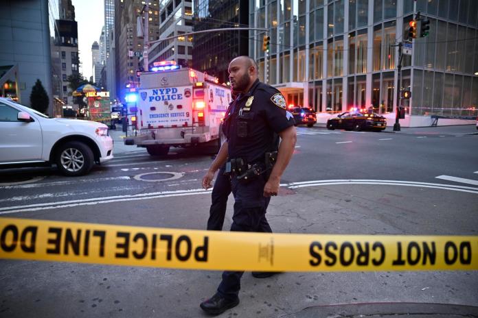 Emergen detalles del tirador de Nueva York: una nota de suicidio y antipsicóticos Emergen detalles del tirador de Nueva York: una nota de suicidio y antipsicóticos