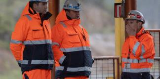 Chile paraliza gigantesca mina de cobre para rescatar a cinco mineros tras derrumbe