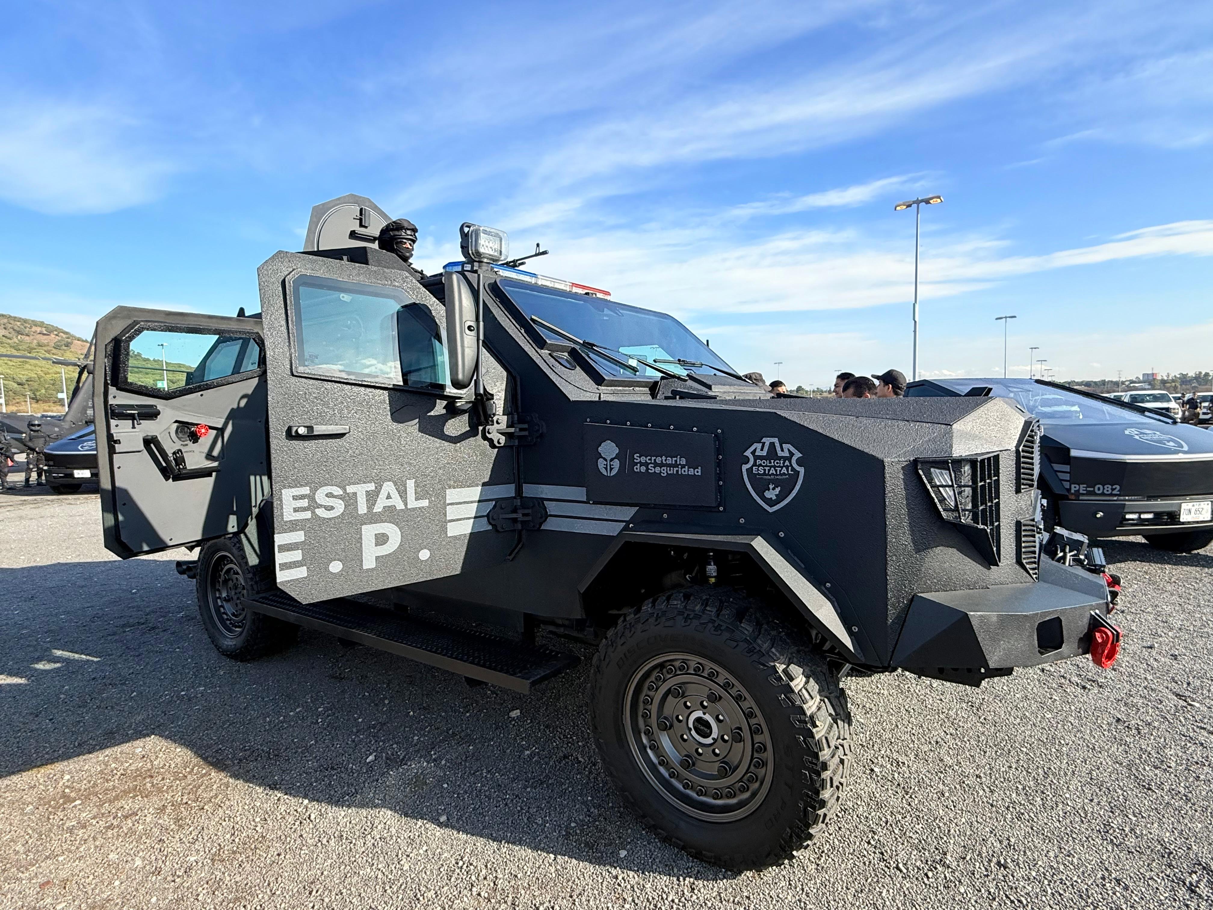 Llegan tres vehículos tácticos equipados para enfrentar a la delincuencia en tres regiones de Jalisco Llegan tres vehículos tácticos equipados para enfrentar a la delincuencia en tres regiones de Jalisco