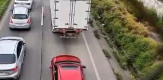 Vecinos hartos de los embotellamientos en Carretera a Nogales exigen soluciones