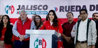 Laura Haro reta a Morena a debate público en Plaza de la Liberación