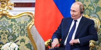 Putin recibe en Moscú al enviado de Trump para negociaciones sobre Ucrania